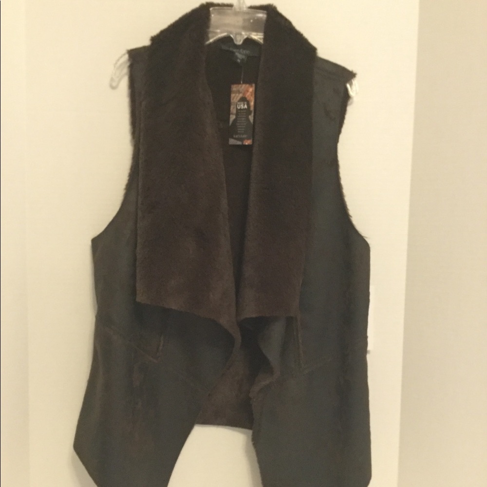 New Karen Kane Vintage look faux leather&fur vest